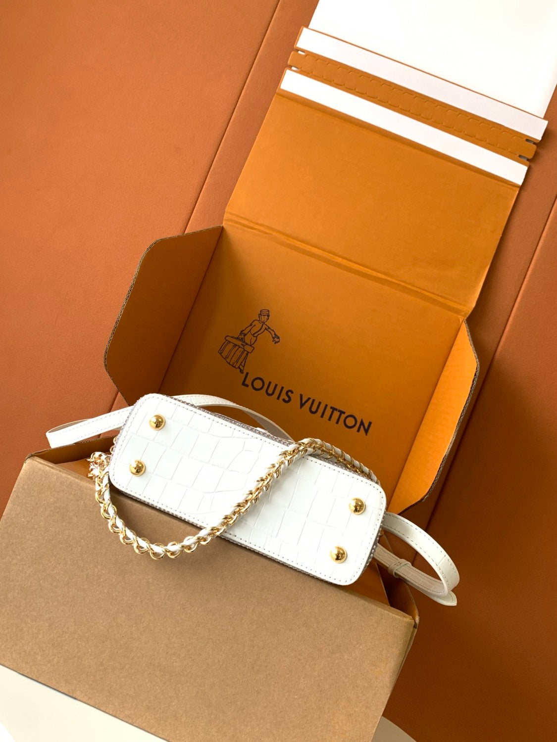 Louis Vuitton Women's Fashion Classic Crocodile Patterned Handbag With Hand Embedded Diamond Logo Letter Badge Dual-strap Tote Crossbody Bag Shoulder White Bag Bags #79287