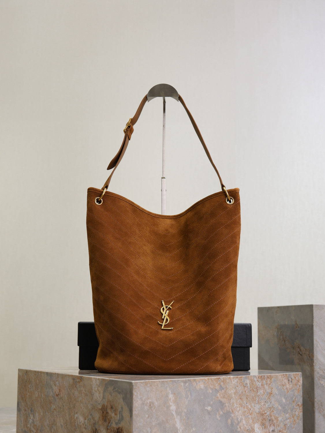 Saint Laurent NIKI Supple Bucket in Suede in Brown #337074
