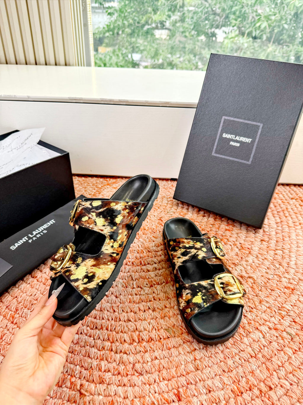 Saint Laurent Ysl Logo Beach Slippers #379498