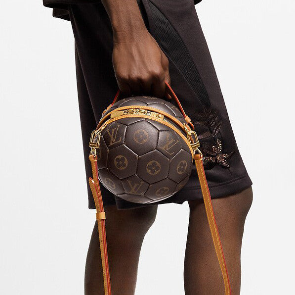 Louis Vuitton SOCCER BALL Women's And Men's Solid Color Classic Print Logo Soccer Bag With Zipper Closure. Cowhide Leather. Shoulder Bag. Crossbody Handbag Bags #78148