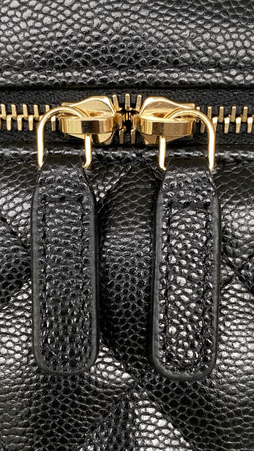 Chanel Women's Vanity Checkered Gold Buckle Leather Handbag Solid Color Casual Cosmetic Bag Bags AP2573-Y04059-C3906 #76829