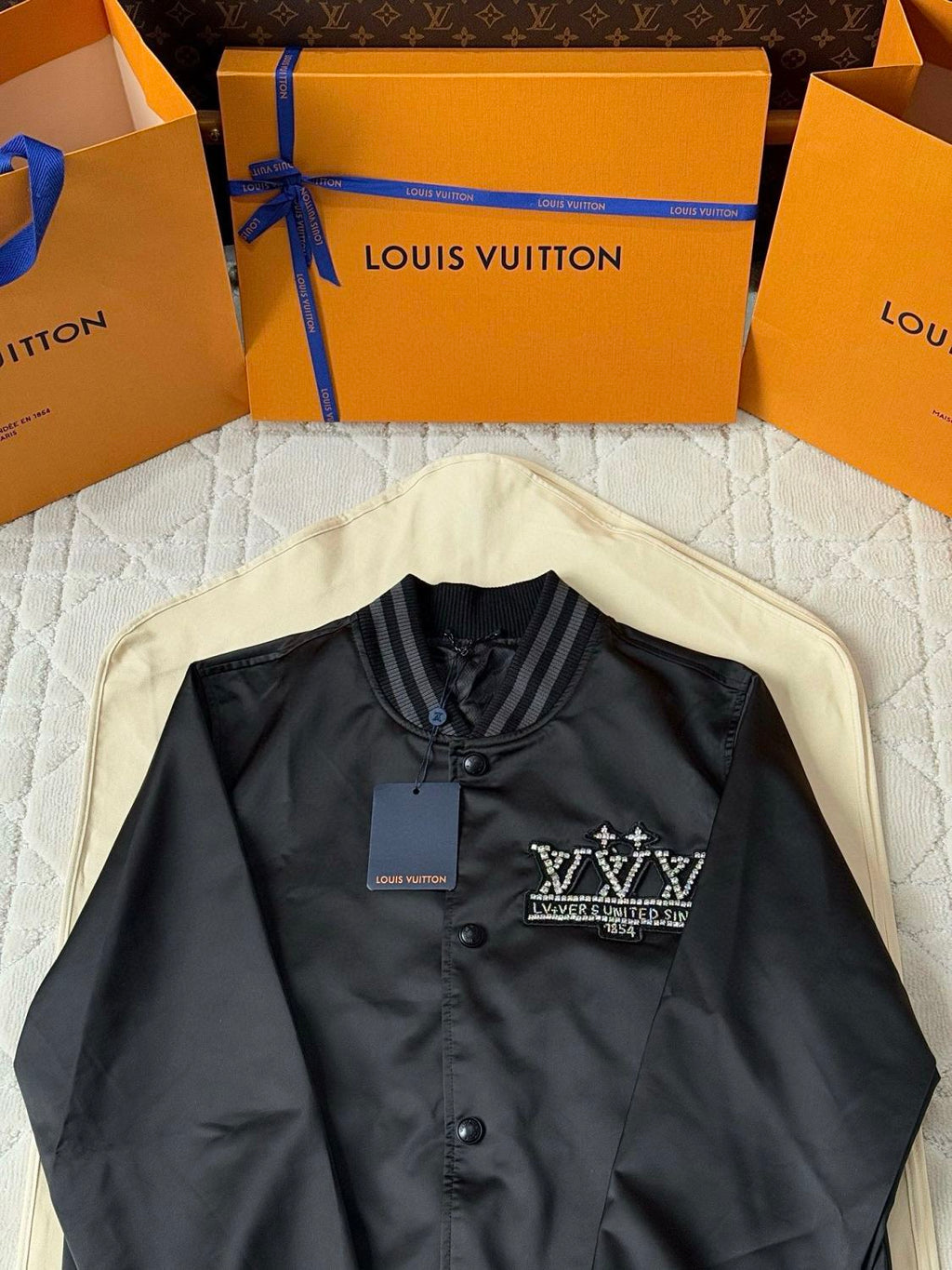 Louis Vuitton Men's Spring And Fall Beaded Embroidery Logo Letters Stand Up Collar Single Breasted Long Sleeved Jacket #76178