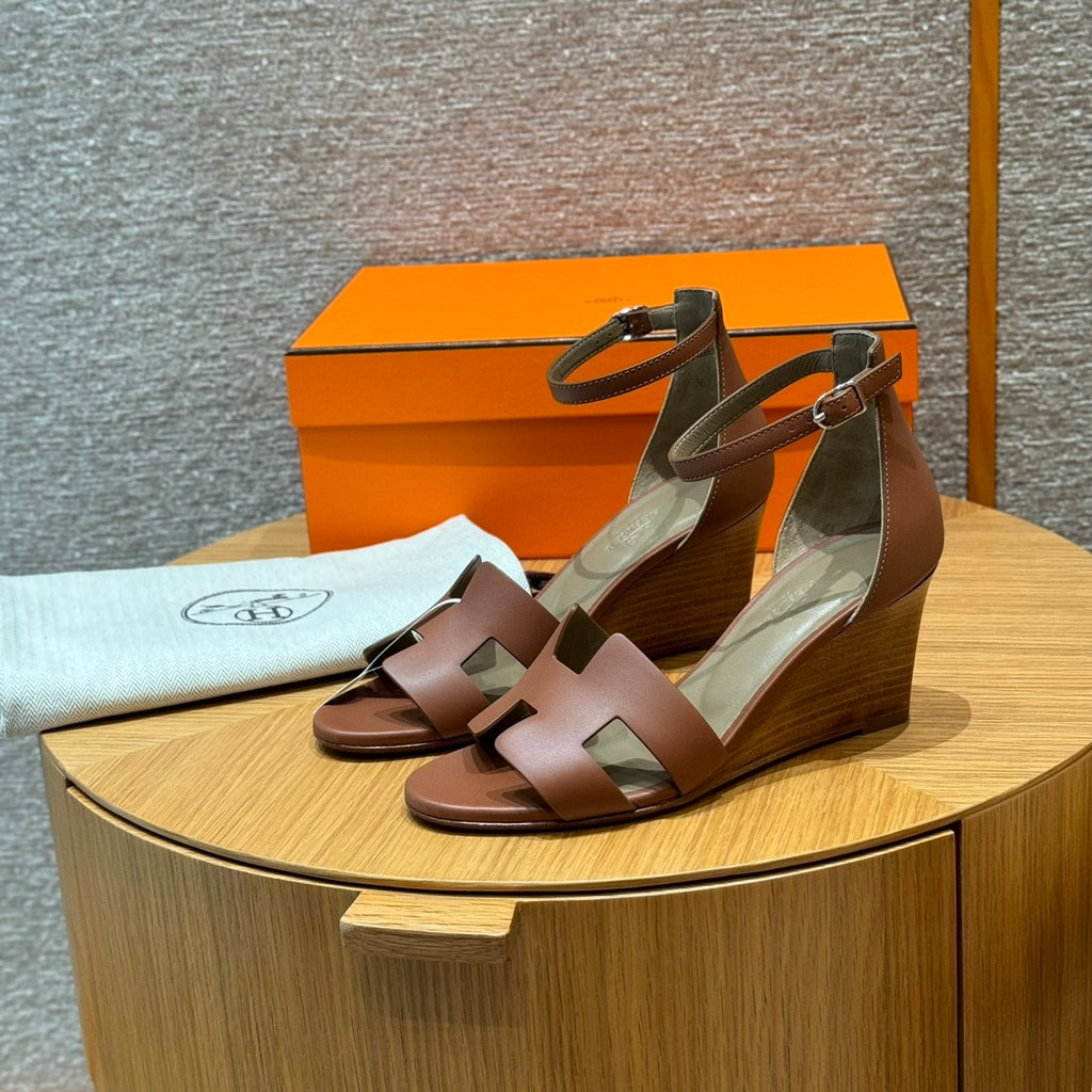 Hermes Legend Women's Solid Color Summer Solid Color Open Toe Buckle Leather Thick Sole High Heel Sandals Shoes #77466