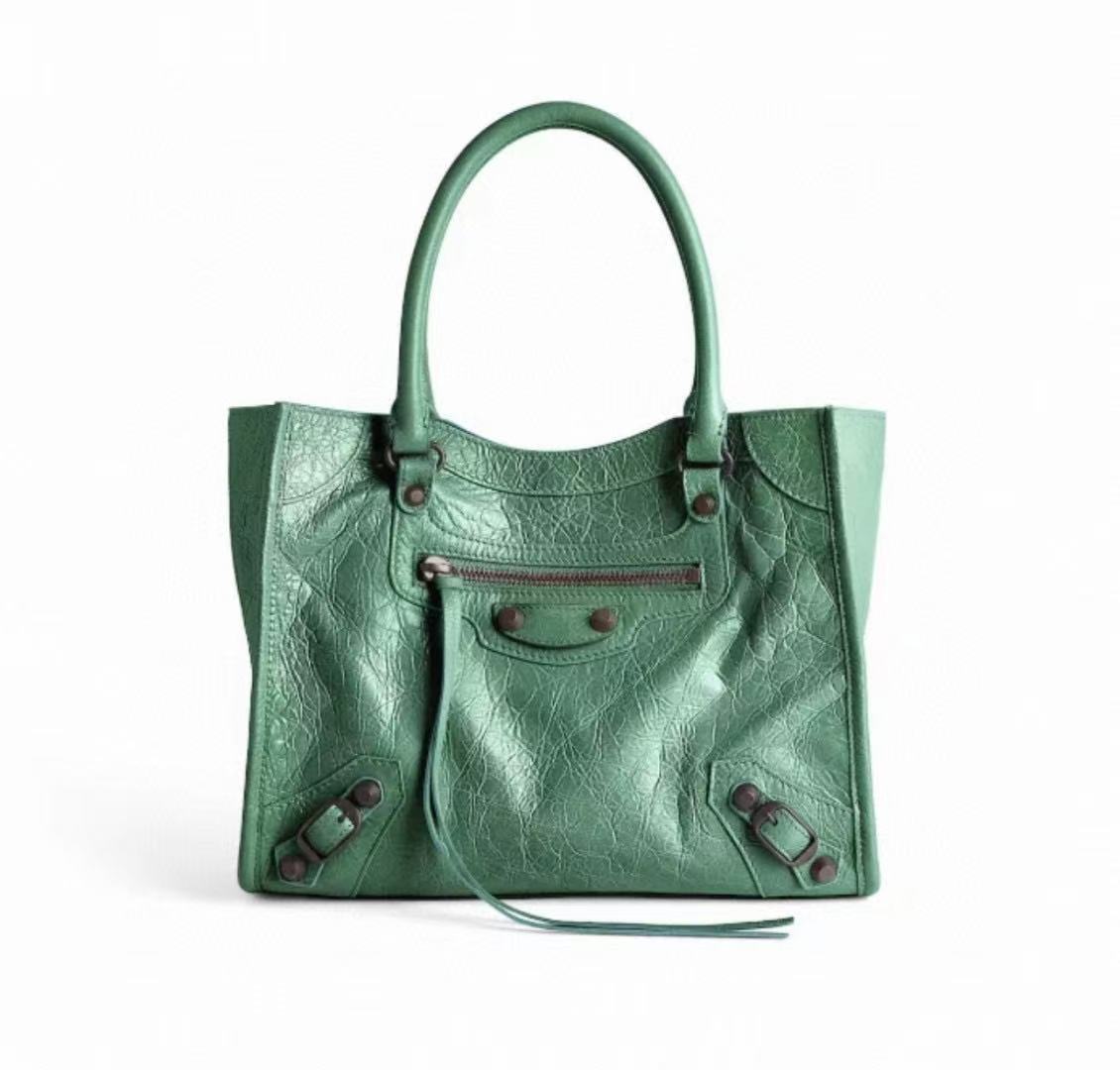 Balenciaga Le City Vertical Tote Bag Motorcycle Bag Cracked Old Retro Rivet Tassel Zipper Commuting Casual Bag #332658