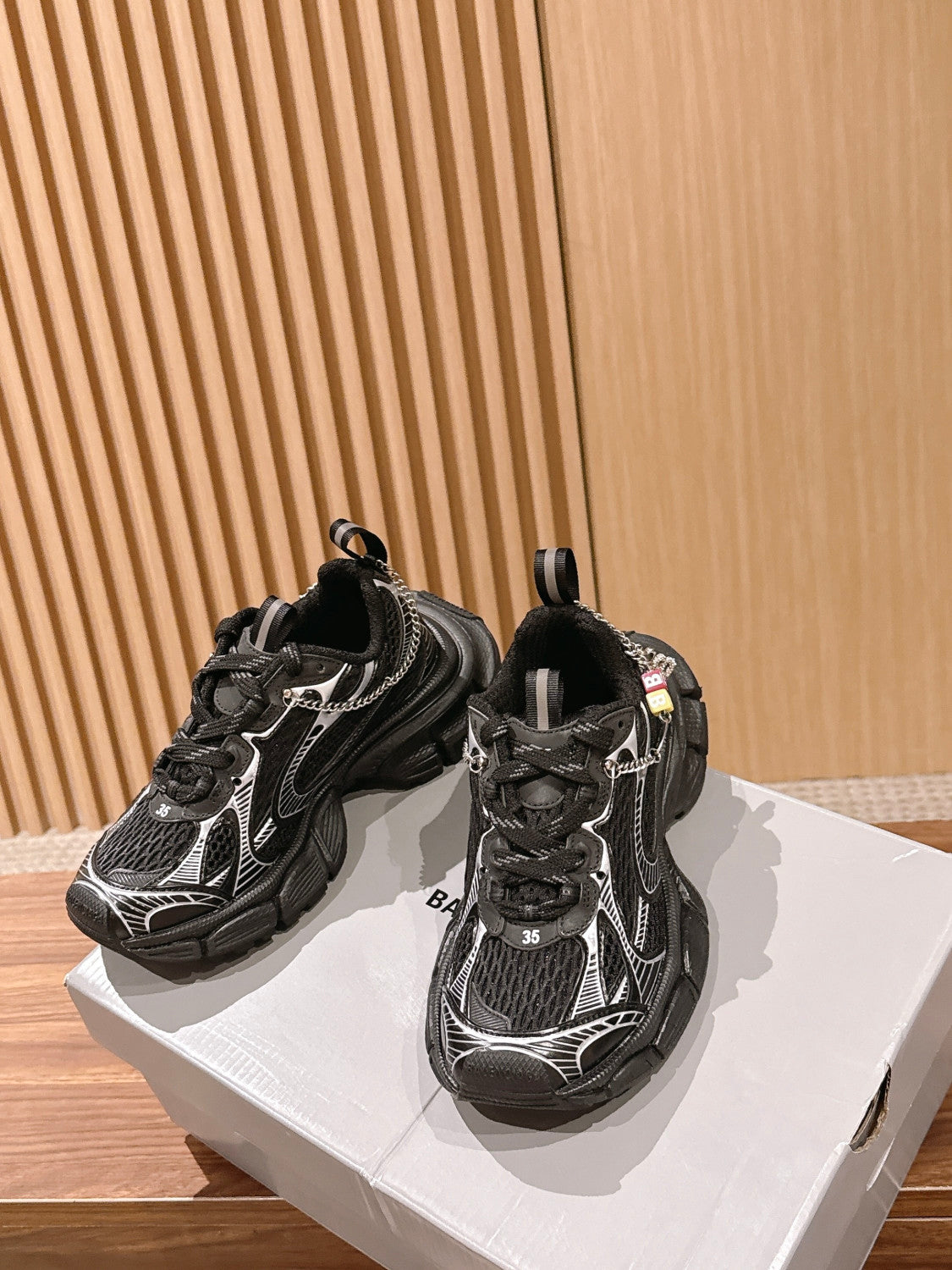 Balenciaga 3xl Gradient Sneaker With Charms#381666