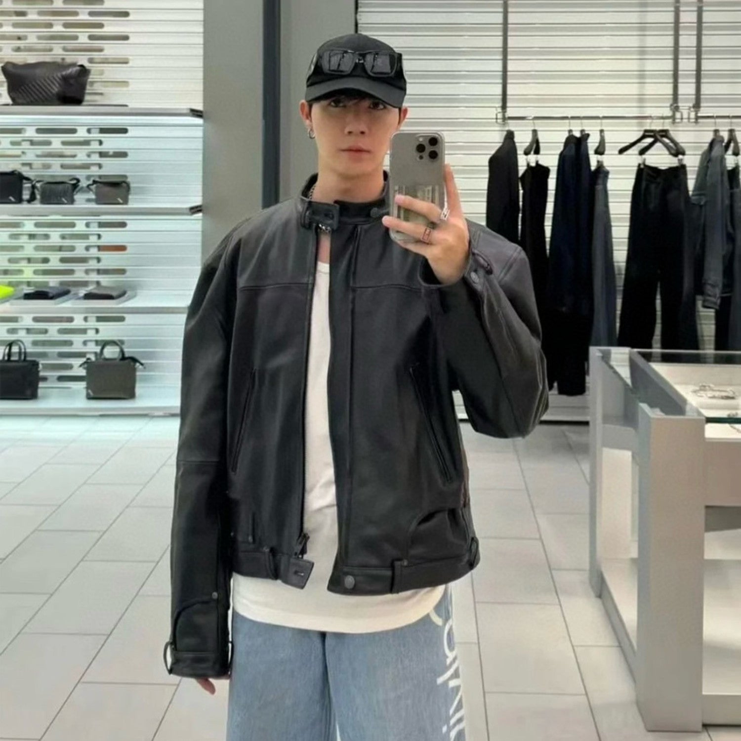 Balenciaga Deconstructed Zip-Up Jacket In Black Ngvp #6682