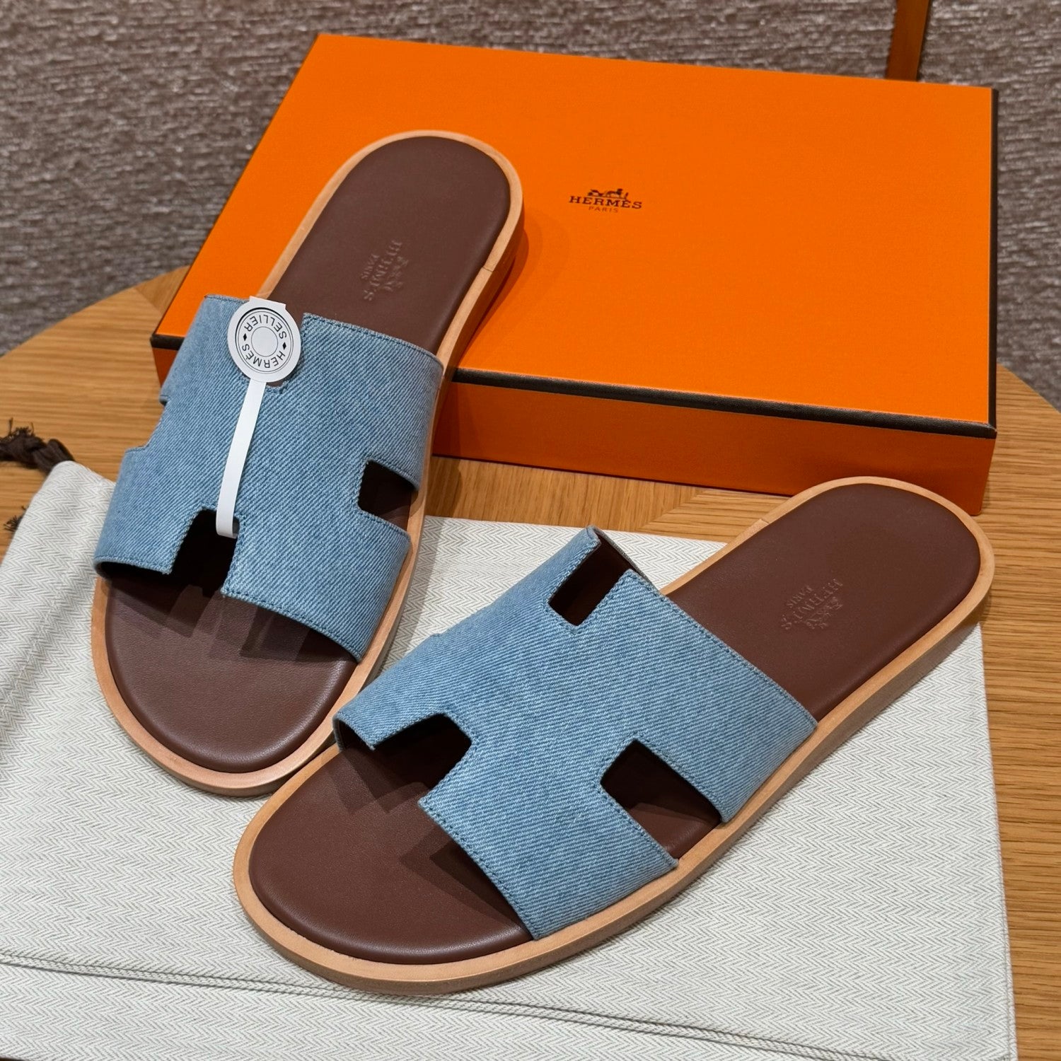 Hermes  Men's Summer Izmir Sandals Embroidered Leather Cowboy Round Toe Flat Casual Slippers Shoes #81317