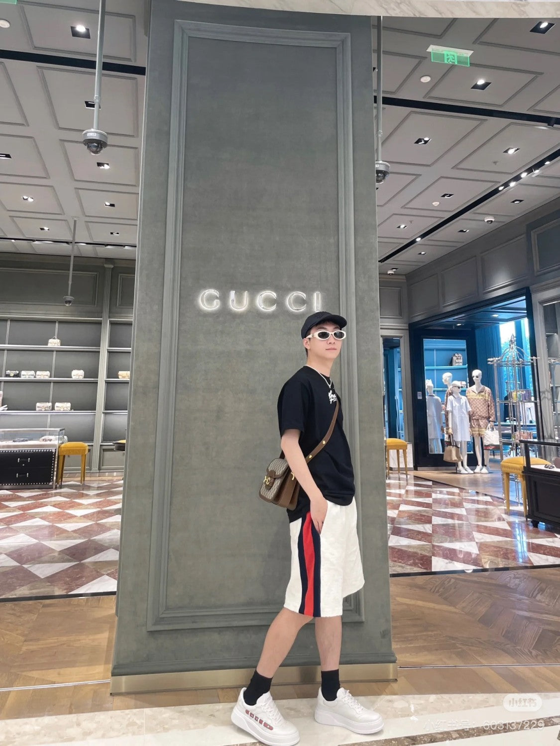Gucci Men's Spring And Summer All Black Letters Printed Knitted Cotton T-shirt Retro Fashion Loose Short-sleeved T-shirt #71485