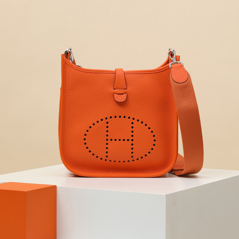 Hermes Evelyne 23 Elephant Grey Silver Buckle Black And Silver Single-shoulder Crossbody Bag Multi-colour Collection Link A Luxurious And Elegant Crossbody Bag Bags #82929A