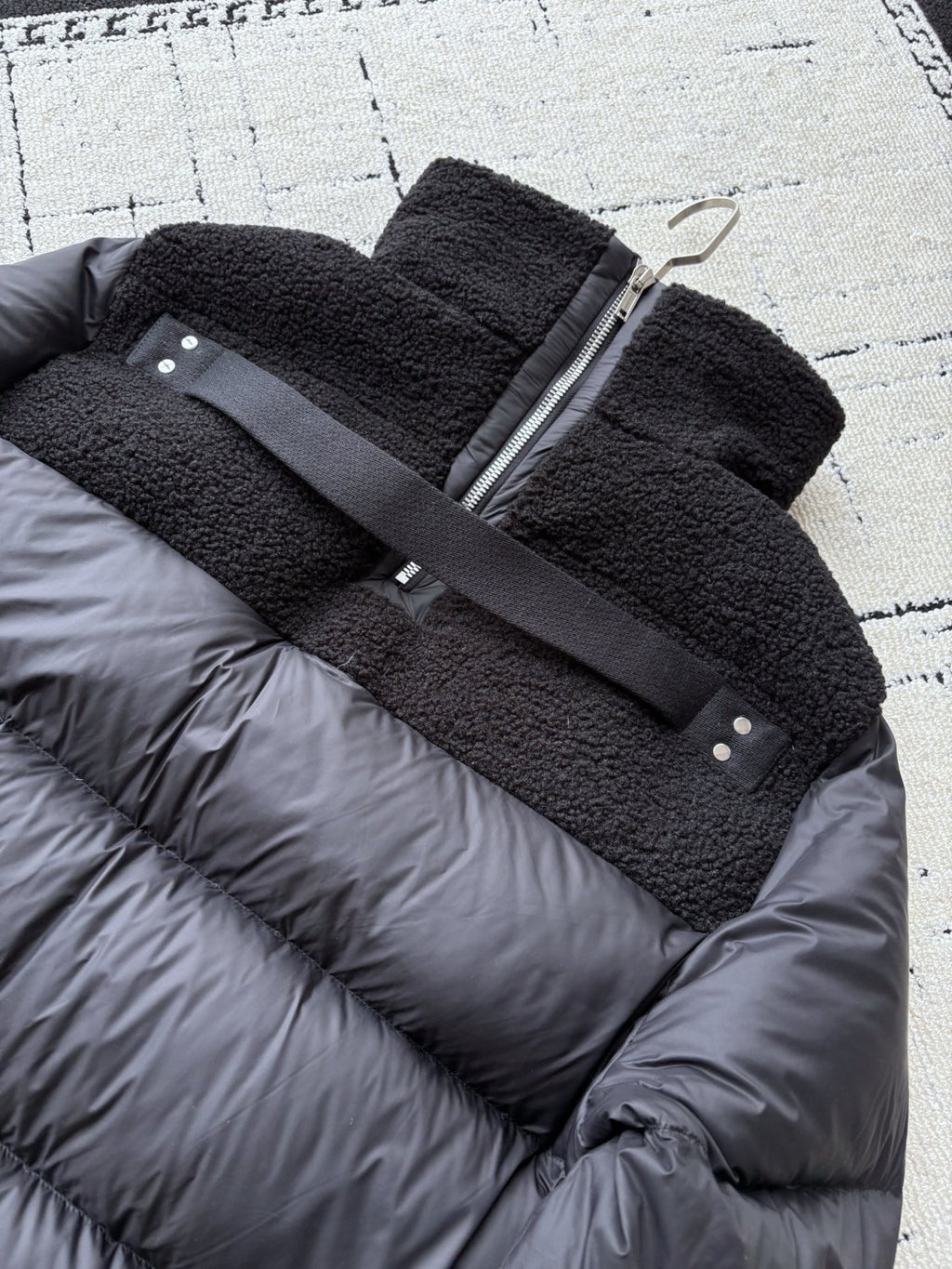 Moncler Cyclopic Men's And Women's Wool Collar Short Down Jacket #333060