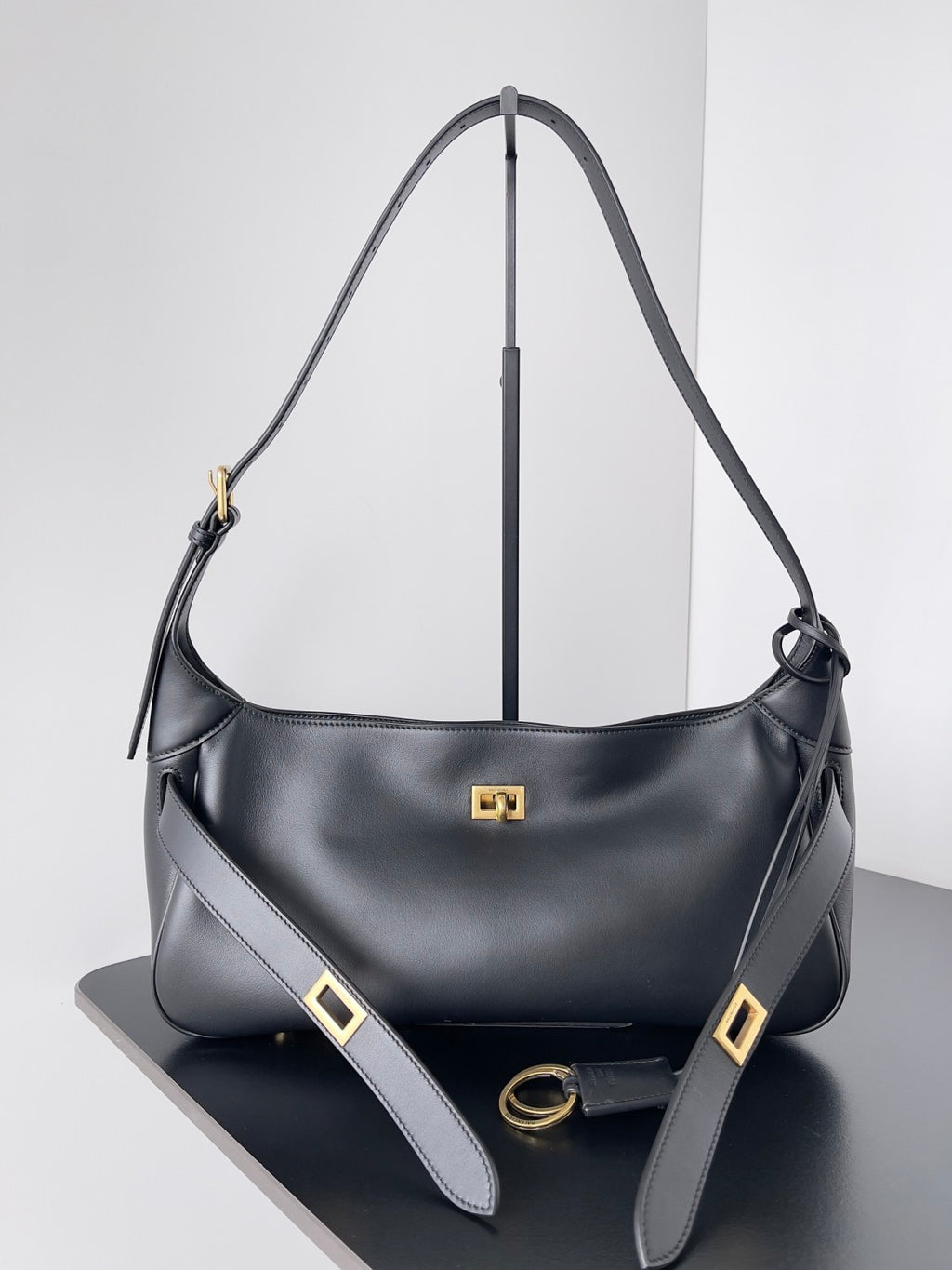 Balenciaga Women's Bel Air Series Leather Shoulder Bag Small Solid Color Tote Bag Bags 8106802ABAV1000 Ngvp #9929