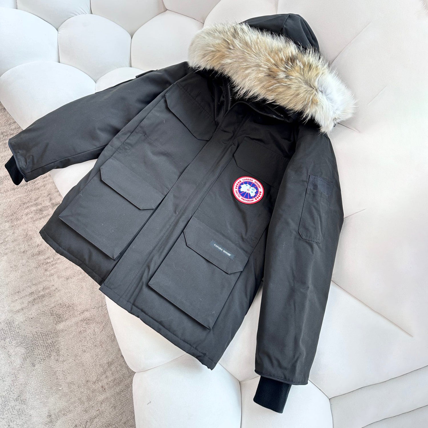 Canada Goose Men's Winter Solid Colour Velcro Zip Hooded Puffer Down Jacket #97487