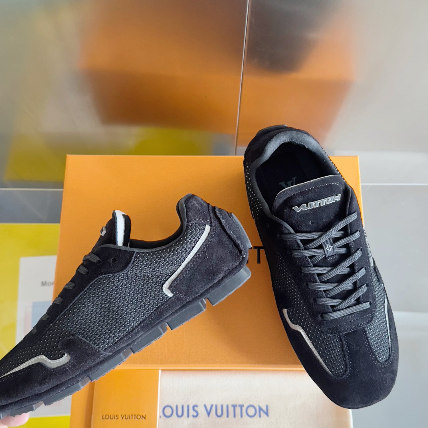 Louis Vuitton LV Rally Men's Solid Color Round Toe Lace-Up Low Top Thin Sole Cowhide Leather Sneakers Shoes #77475