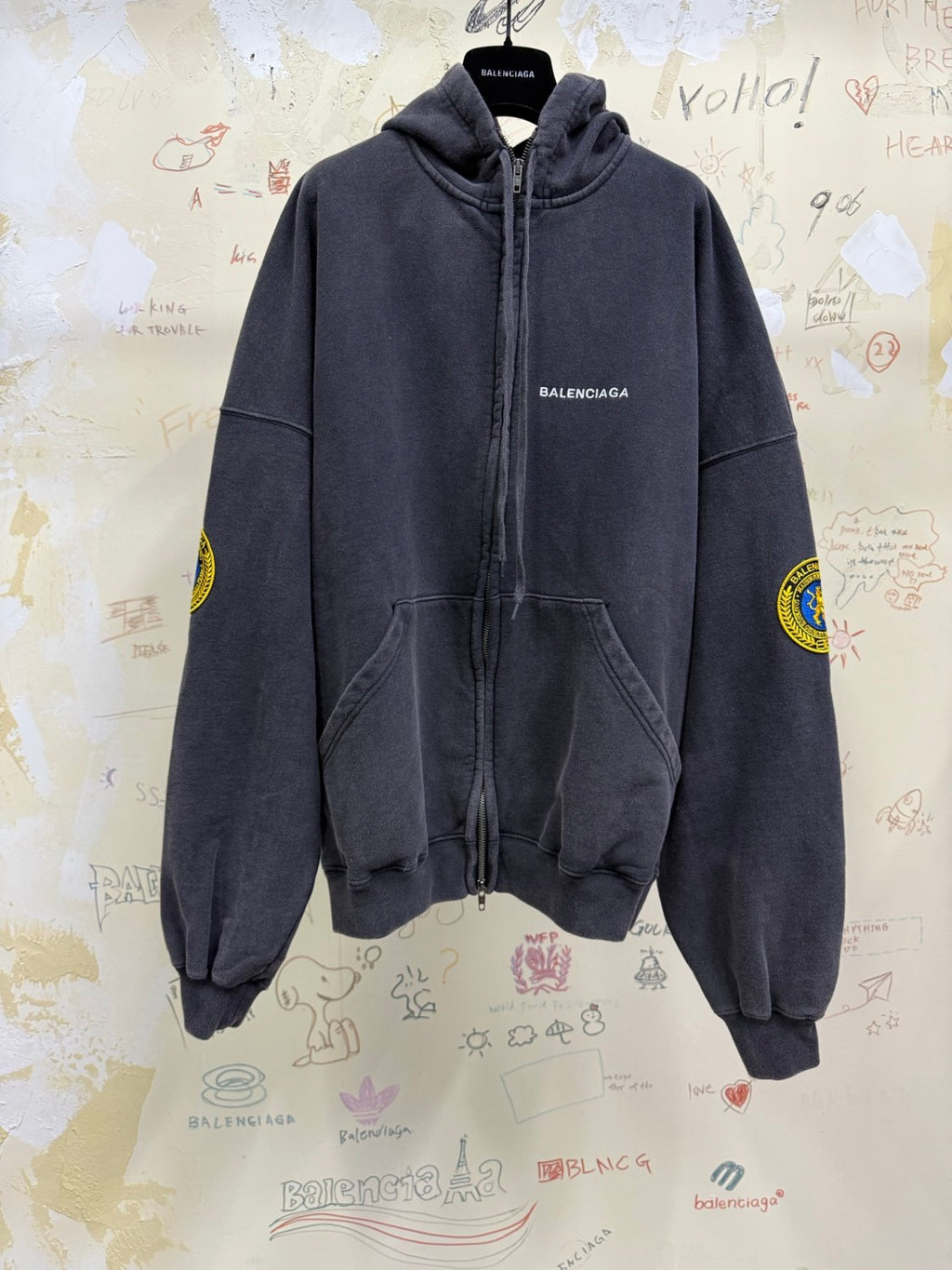 Balenciaga 25FW Hooded Zippered Short Jacket With Emblem Armband #333178