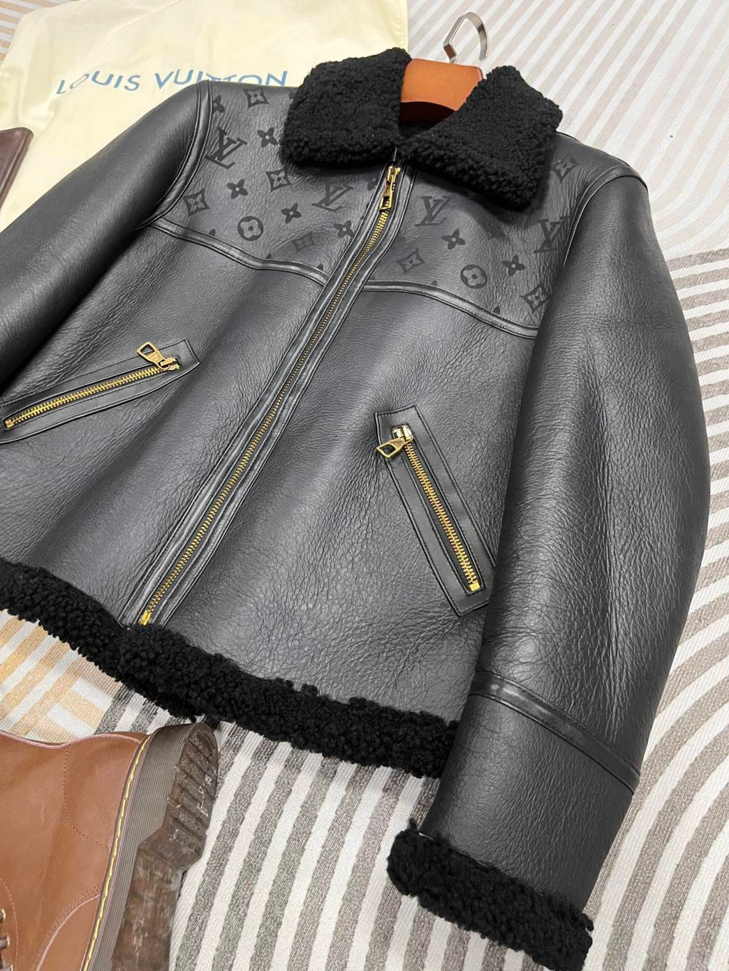 Louis Vuitton Men's Fall/Winter Black Logo Print Embossed Leather Long Sleeve Zipper Jacket #73254
