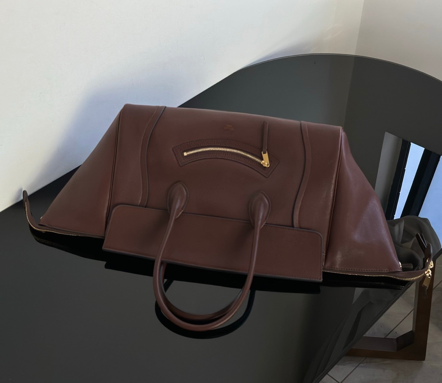 Celine Luggage Handbag Smile Zipper Large Tote Bag Shoulder Bag Crossbody Bag Stylish Elegant Casual Brown Black Tote Bag L100e3gw2.28bk #190751