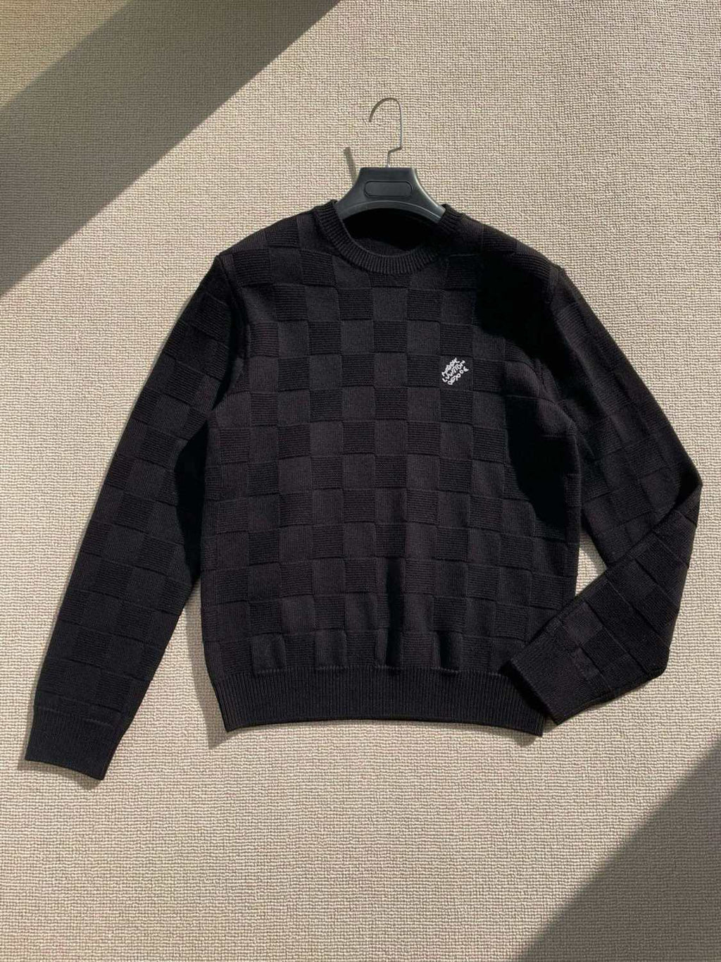 Louis Vuitton Men's Spring and Autumn Solid Color Check Printed Wool Round Neck Long Sleeve Knitted Sweater #74581