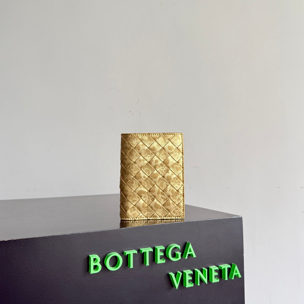 Bottega Veneta 26SS New Woven Folding Style Passport Clip Wallet Bag # 195273