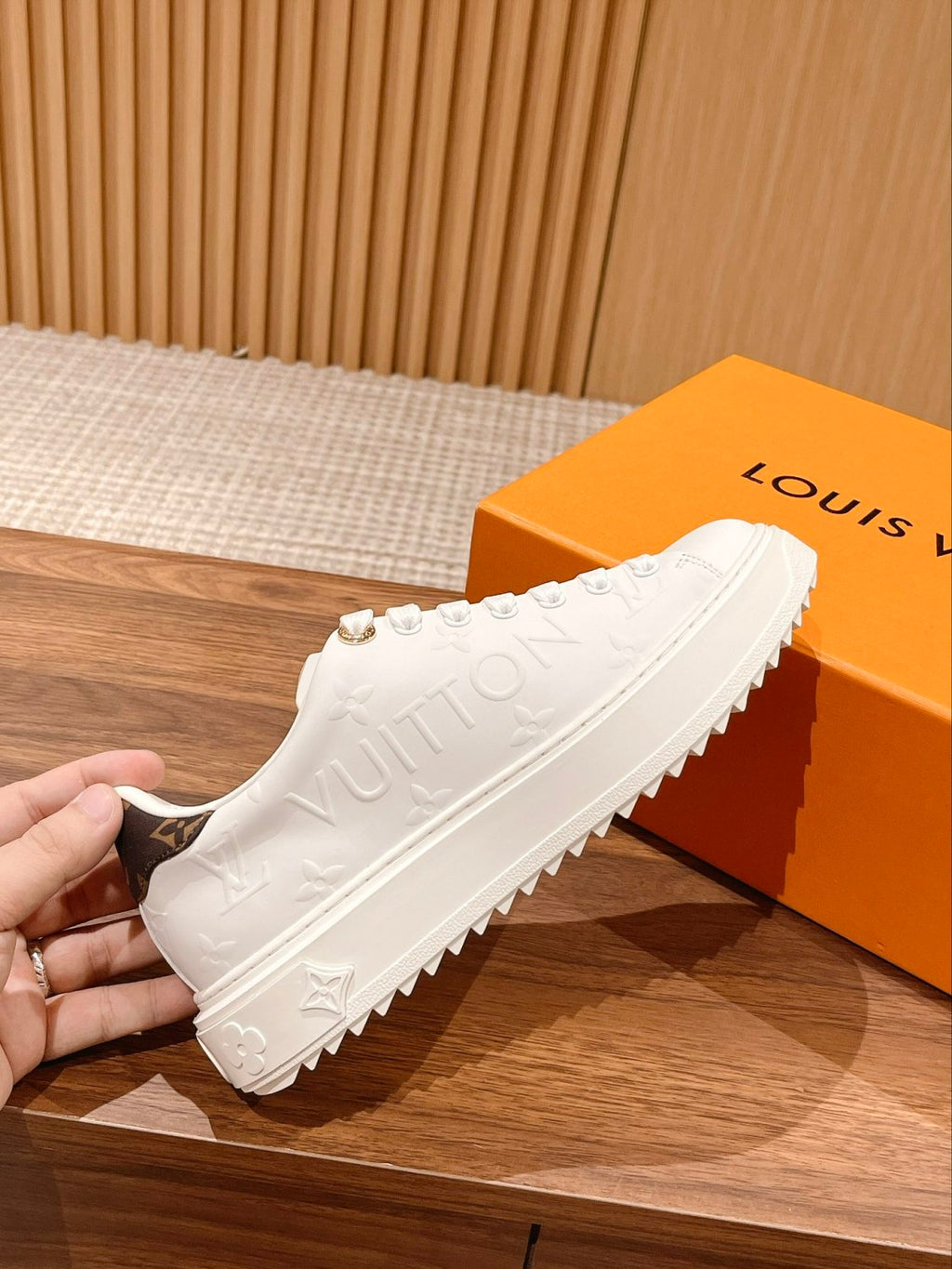 Louis Vuitton Time Out Women's Solid Color Letter Print Leather Low-Top Lace-Up Casual Shoes #77748