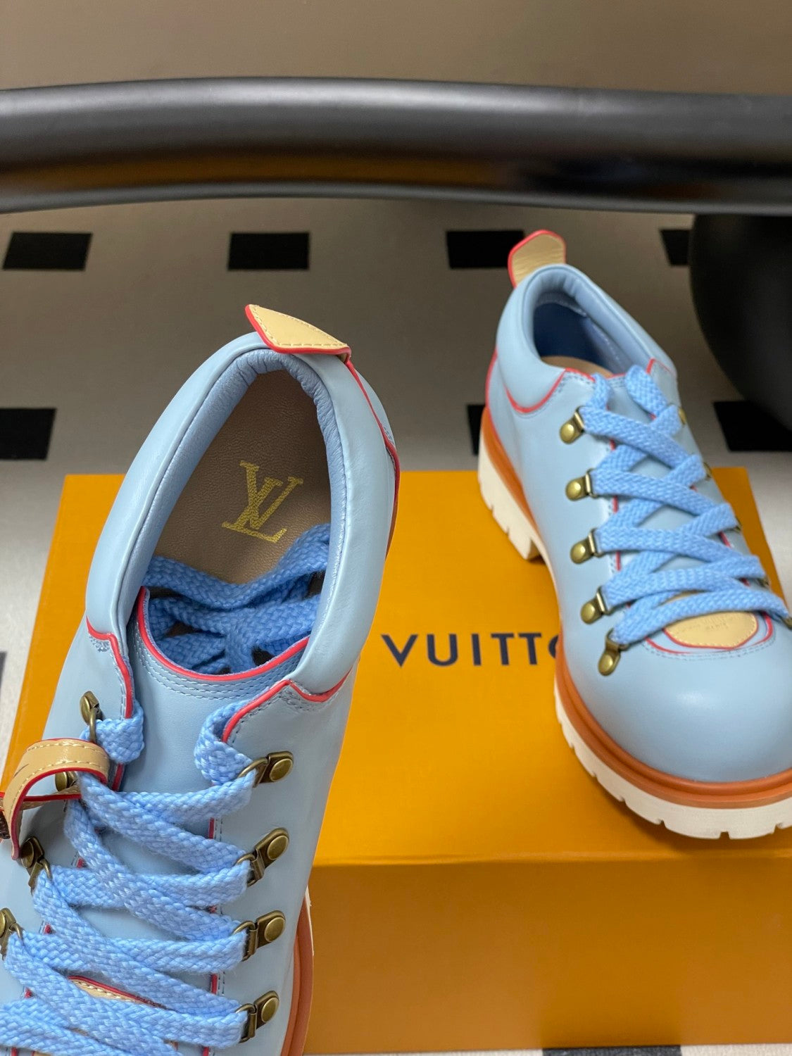 Louis Vuitton LV Remix Men's and Women's Summer Solid Color Cowhide Round Toe Lace-up Thick Sole Casual Shoes #77841