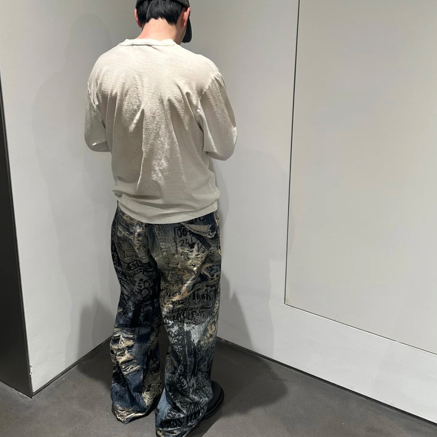 Acne Studios Men's Spring And Summer Ripped Graffiti Mise-en-scène Effect Print Denim Pants Super Loose Fit Jeans Fashion High Street Casual Blue Straight Trousers Ngvp #1186