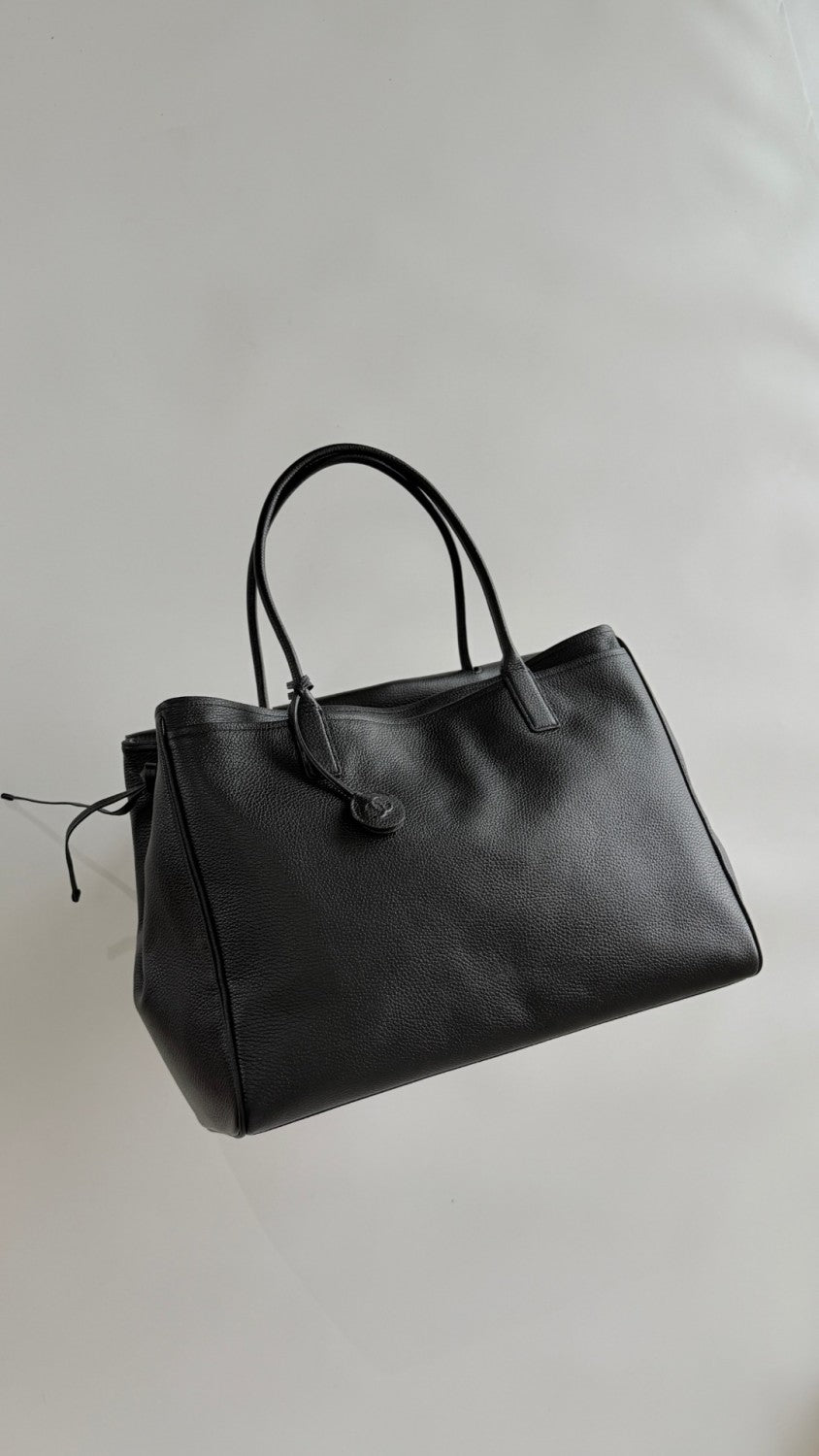 Chanel 26s New Arrival Women's Leather Handbag Grand Cabas Oversized Shoulder Tote Briefcase Commuter Shoulder Bag  Luxurious Look Bags #82823A