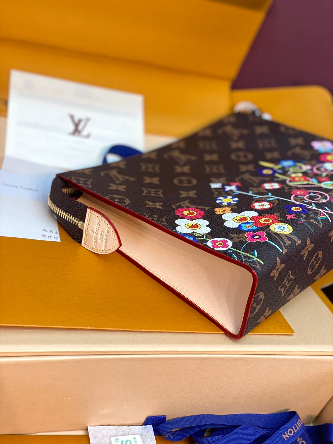 Louis Vuitton LV x TM Men's Solid Color Letter Print Sunflower Pattern Zipper Leather Clutch Bag Bags #77914