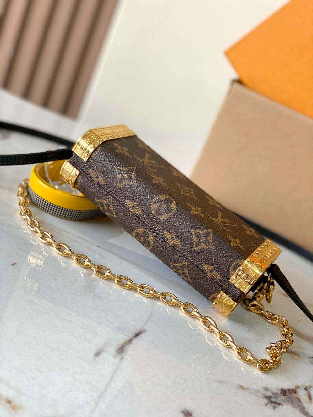Louis Vuitton Vanity Case Women's Brown Detachable Adjustable Shoulder Strap Magnetic Buckle Closure Canvas Quilted Cowhide Cosmetic Case Shoulder Bag Bags #75148
