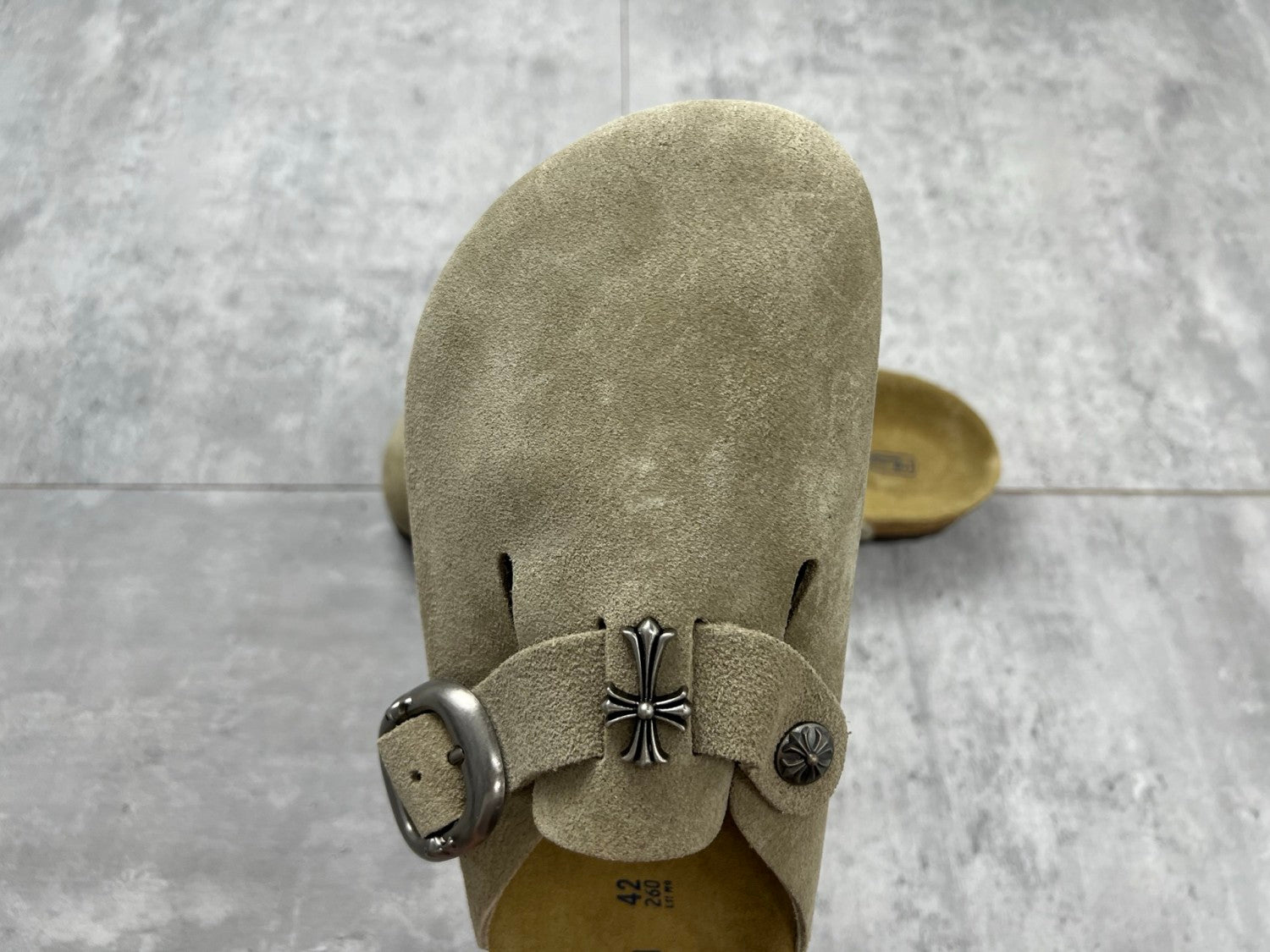 Chrome Hearts x Birkenstock Men's And Women's Spring Summer Round Toe Buckle Slippers Vacation Fashion Trend Cross Logo Sandals Shoes #81377