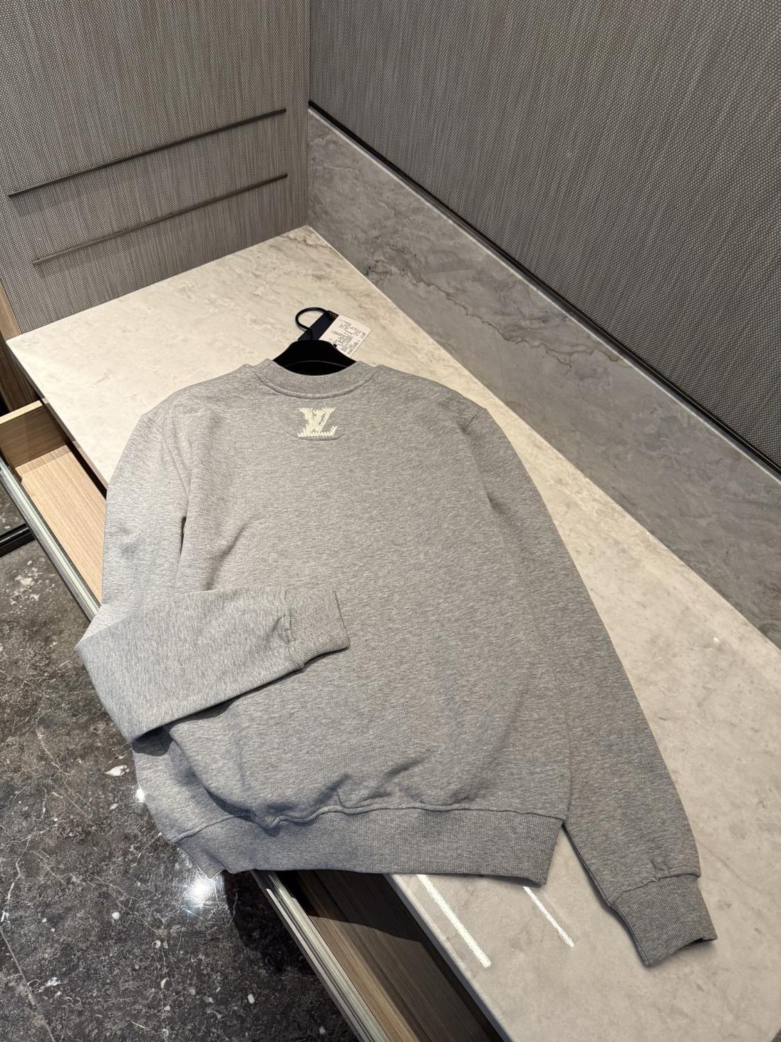 Louis Vuitton Men's Spring/fall Casual Solid Color Crewneck Long Sleeve Sweatshirt With Embroidered Logo Sweatshirt #79166