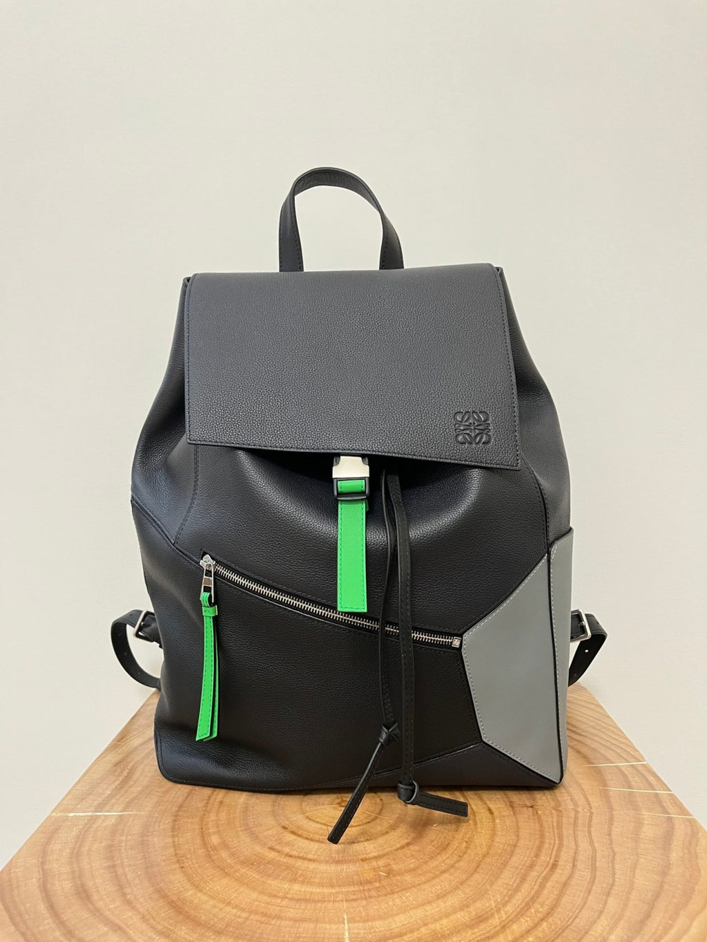 Loewe Jigsaw Backpack Men's Spring And Summer Fashion Luxury Temperament Colour Blocking Shoulder Bag Bags #81371