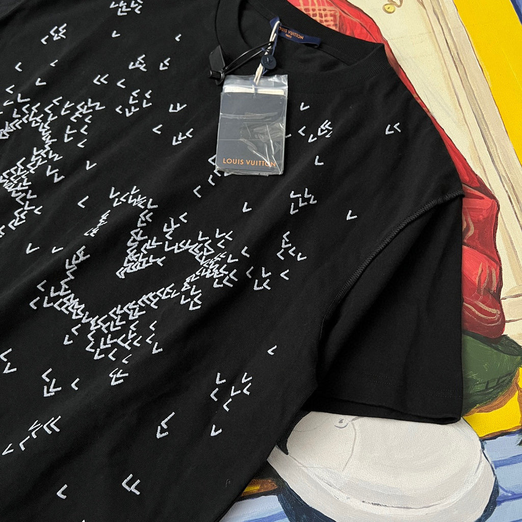 Louis Vuitton Black Embroidered Loose Fitting Short Sleeved T-shirt #21553