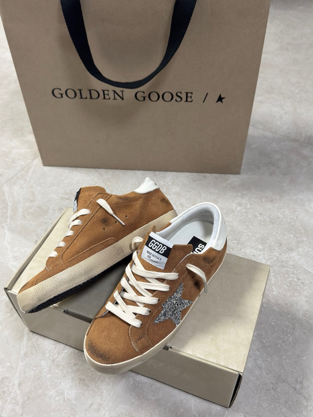 Golden Goose Ball Star in Gray Suede With Leather Star and Nappa Leather #382031