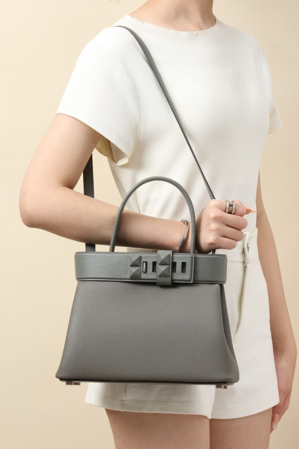 Hermes Women's Medor Lock Closure Togo Cowhide Handbag Solid Color Shoulder Crossbody Bag Bags H085055CKAB Ngvp #1771