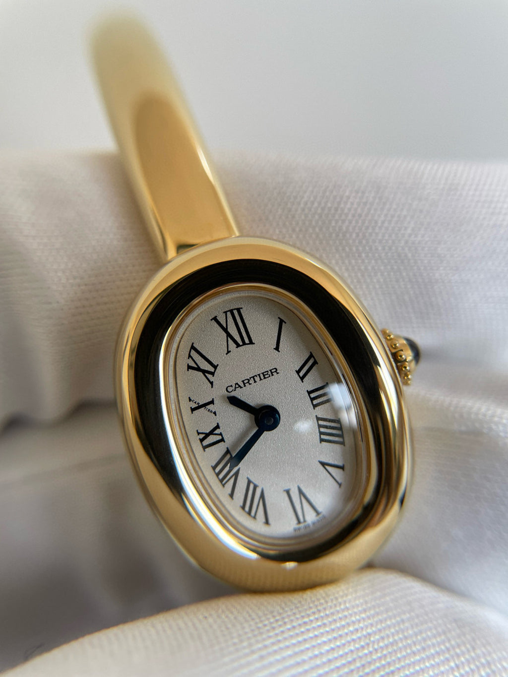 Cartier Women's White Dial Gold Case 30m Water Resistant Quartz Movement Watch #75777