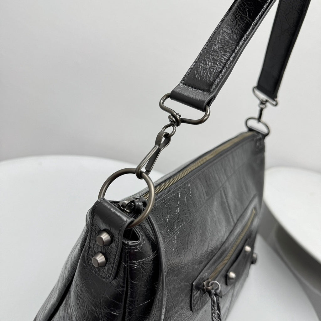 Balenciaga LE CITY MOTO Men's And Women's Fashion Solid Color Leather Zipper Closure Large Capacity Adjustable Shoulder Strap Biker Bag Travel Tote Shoulder Bag Bags 8461862ABEK1000 #79568