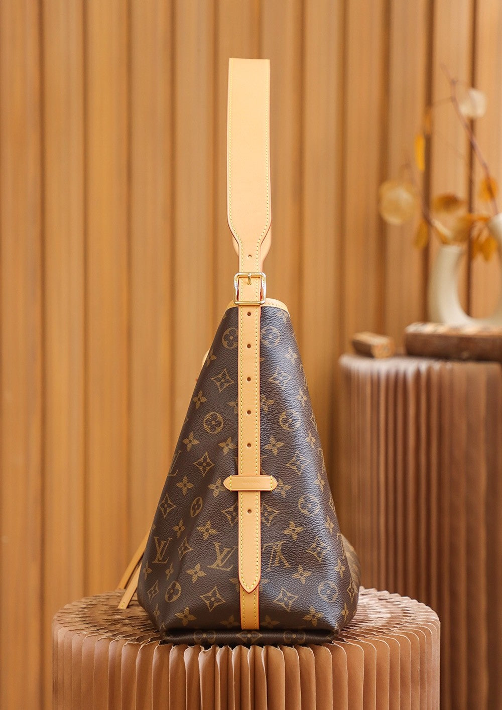 Louis Vuitton Women's CarryAll MM Monogram Handbags M46197 #333545