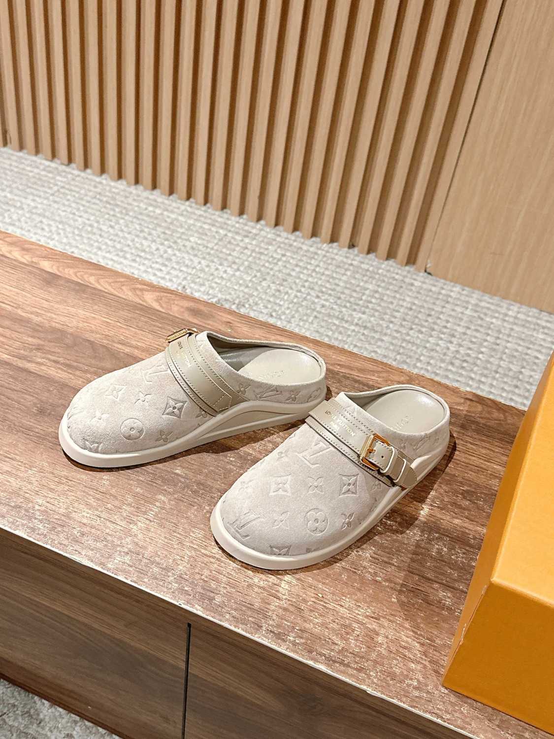 LOUIS VUITTON LV To-Go Flat Comfort Clog Shoes #379748