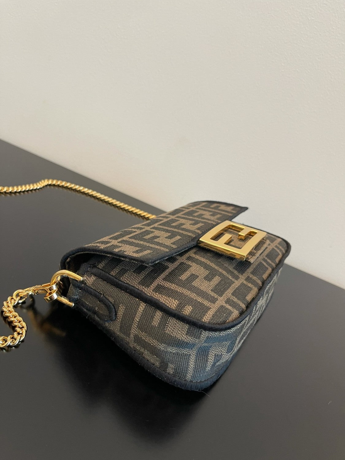FENDI  Baguette Handbags #381872