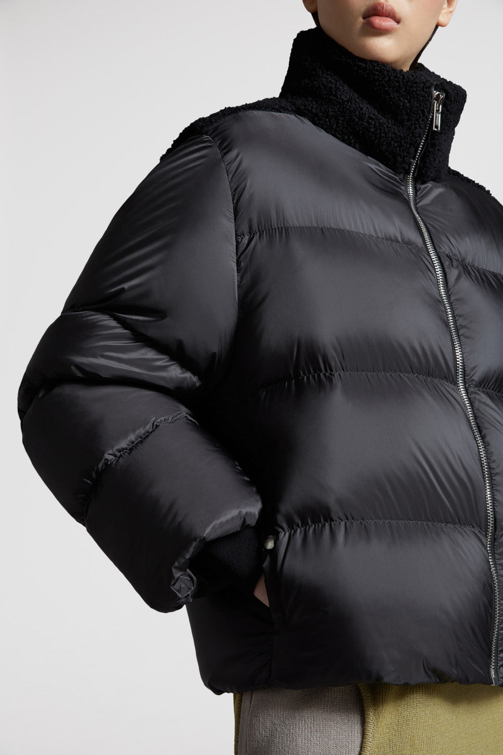Moncler Cyclopic Men's And Women's Wool Collar Short Down Jacket #333060