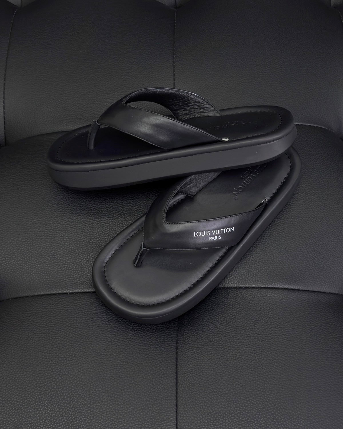 LOUIS VUITTONLV Flip Thong Shoes #387756
