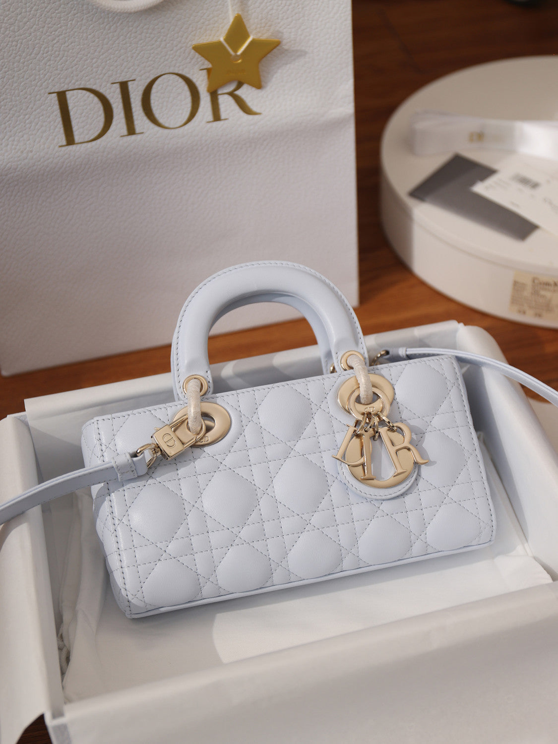 Dior Small Lady D-Joy Handbag In Black Matte Calfskin With Wicker-weave Pattern Pink Lambskin Princess Bag Elegant Crossbody Design Bags M0613ONGE_M900 #197191
