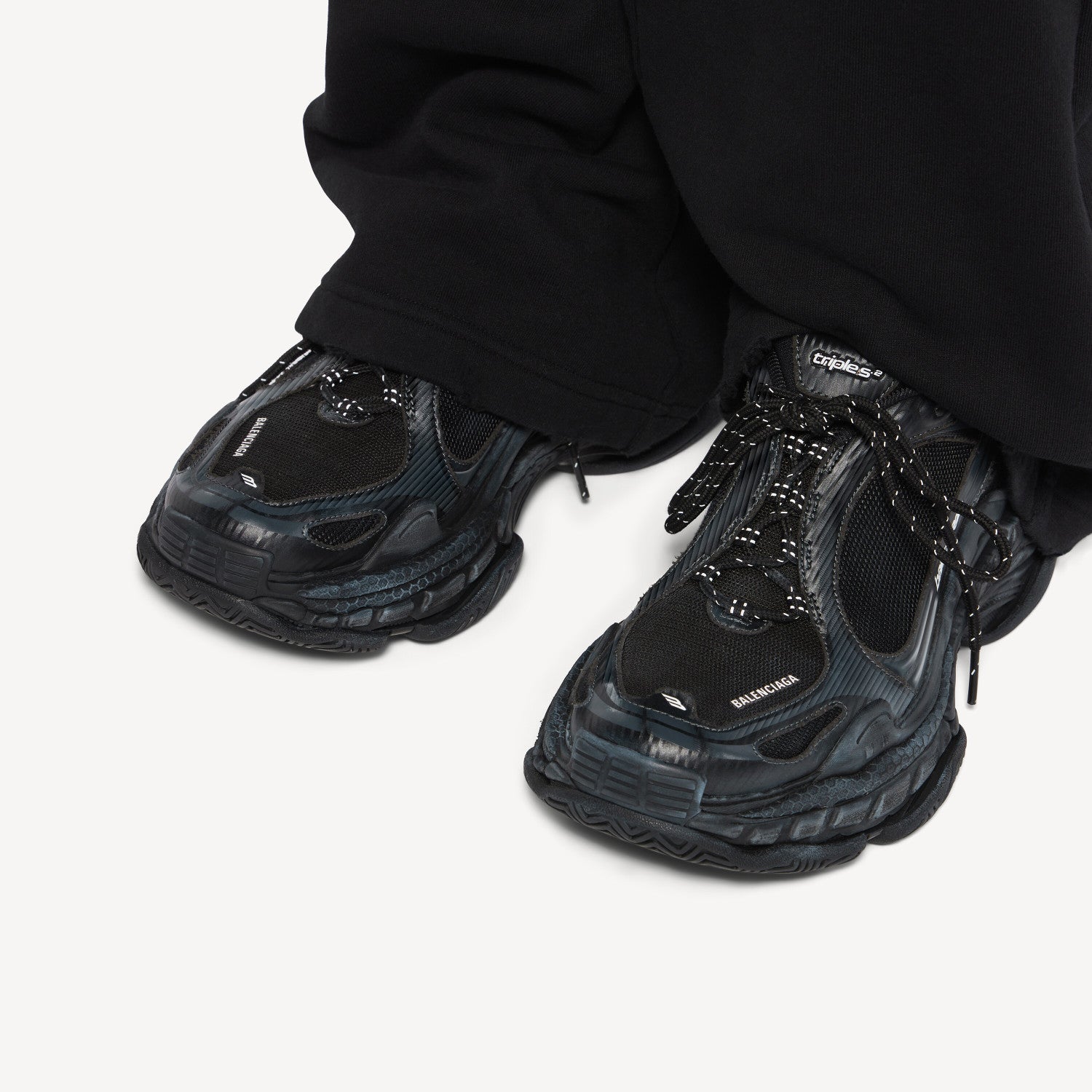 Balenciaga Triple S.2 Gradient Sneaker #379181