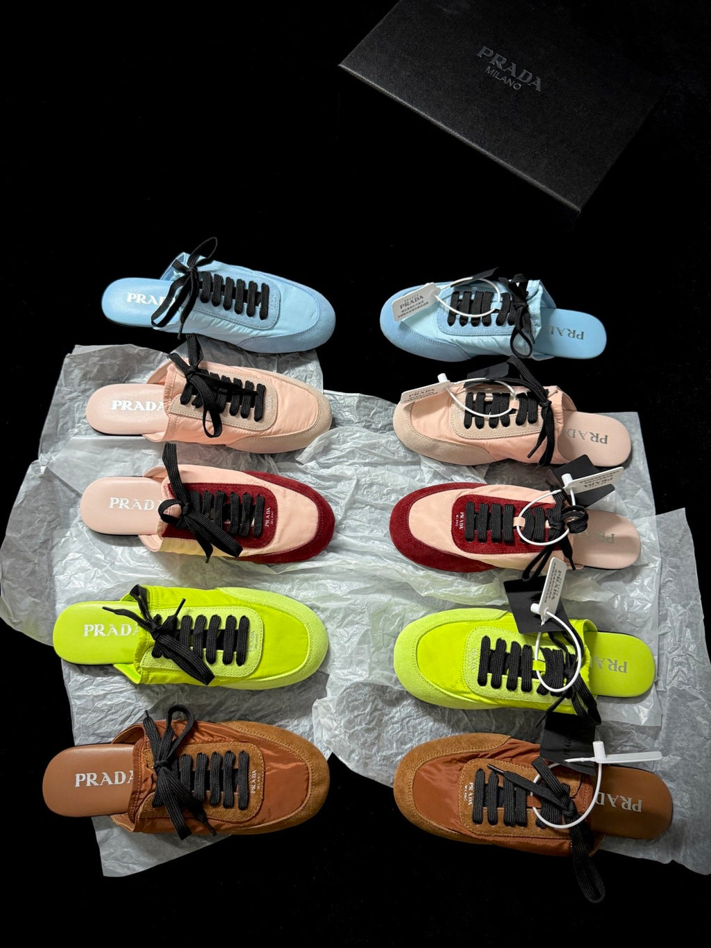Prada Women's Solid-color Nylon Fabric And Suede Low-top Lace-up Training Shoes #77761