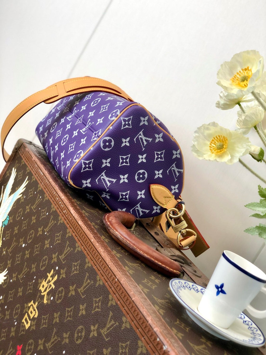 Louis Vuitton Women's Fashion Classic Grape Purple Logo Zipper Closure Leather Shoulder Bag Handbags In Small Medium And Large Sizes Crossbody Bag Bags #78655