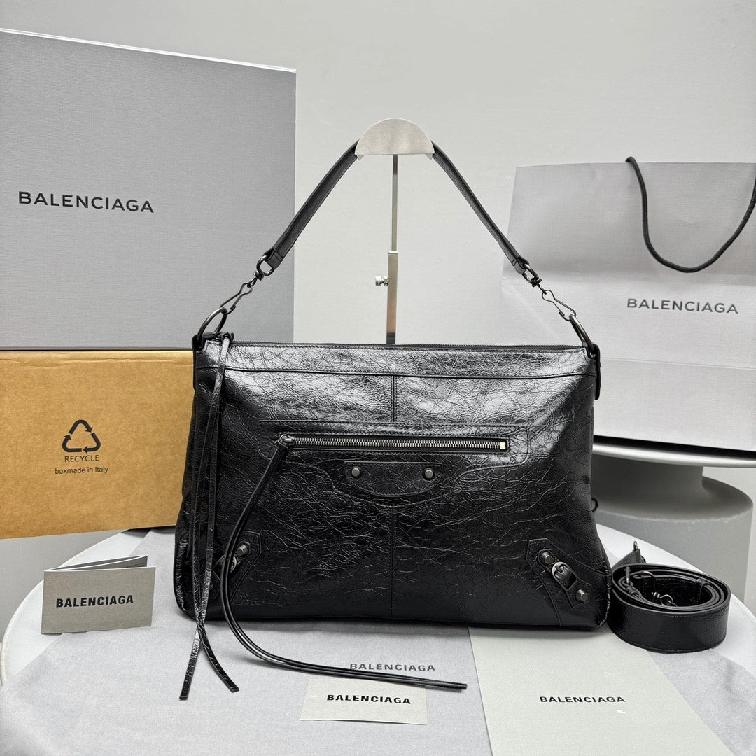 Balenciaga LE CITY MOTO Men's And Women's Fashion Solid Color Leather Zipper Closure Large Capacity Adjustable Shoulder Strap Biker Bag Travel Tote Shoulder Bag Bags 8461862ABEK1000 #79568