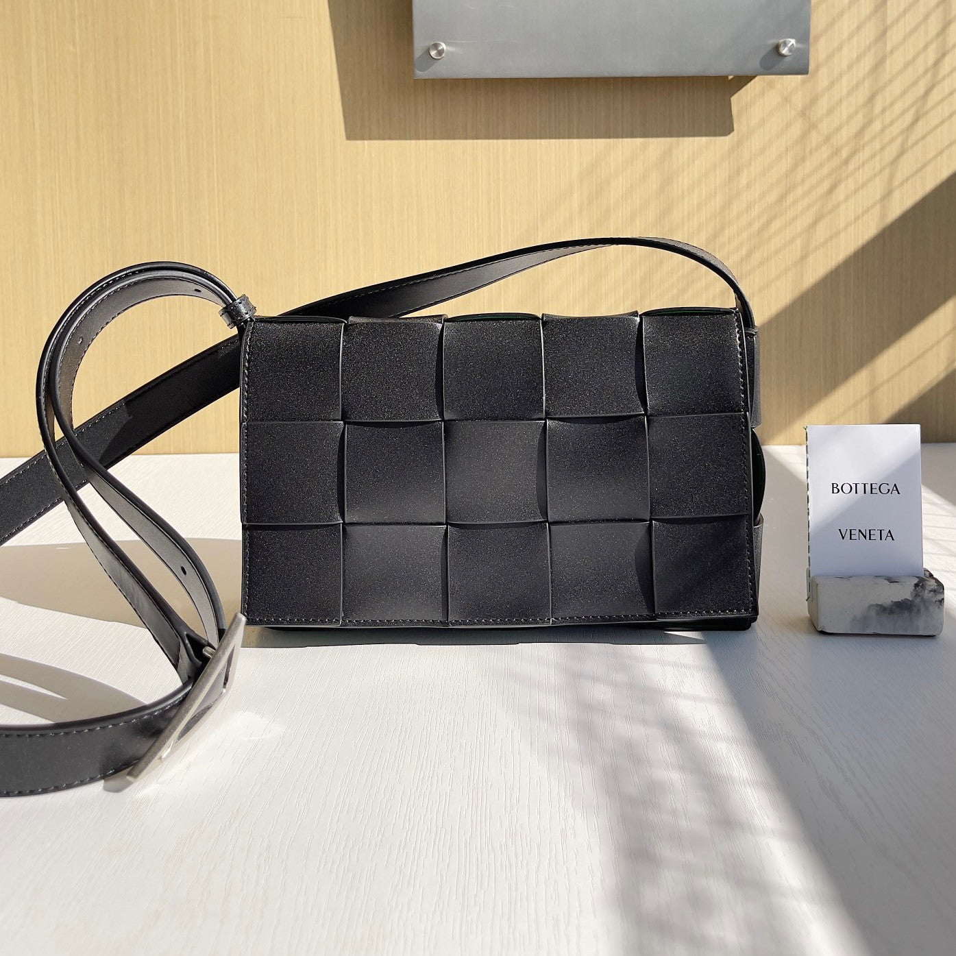Bottega Veneta Women's Fashion Classic Two Tone Design Grained Leather Shoulder Bag Crossbody Bag Bags #79397