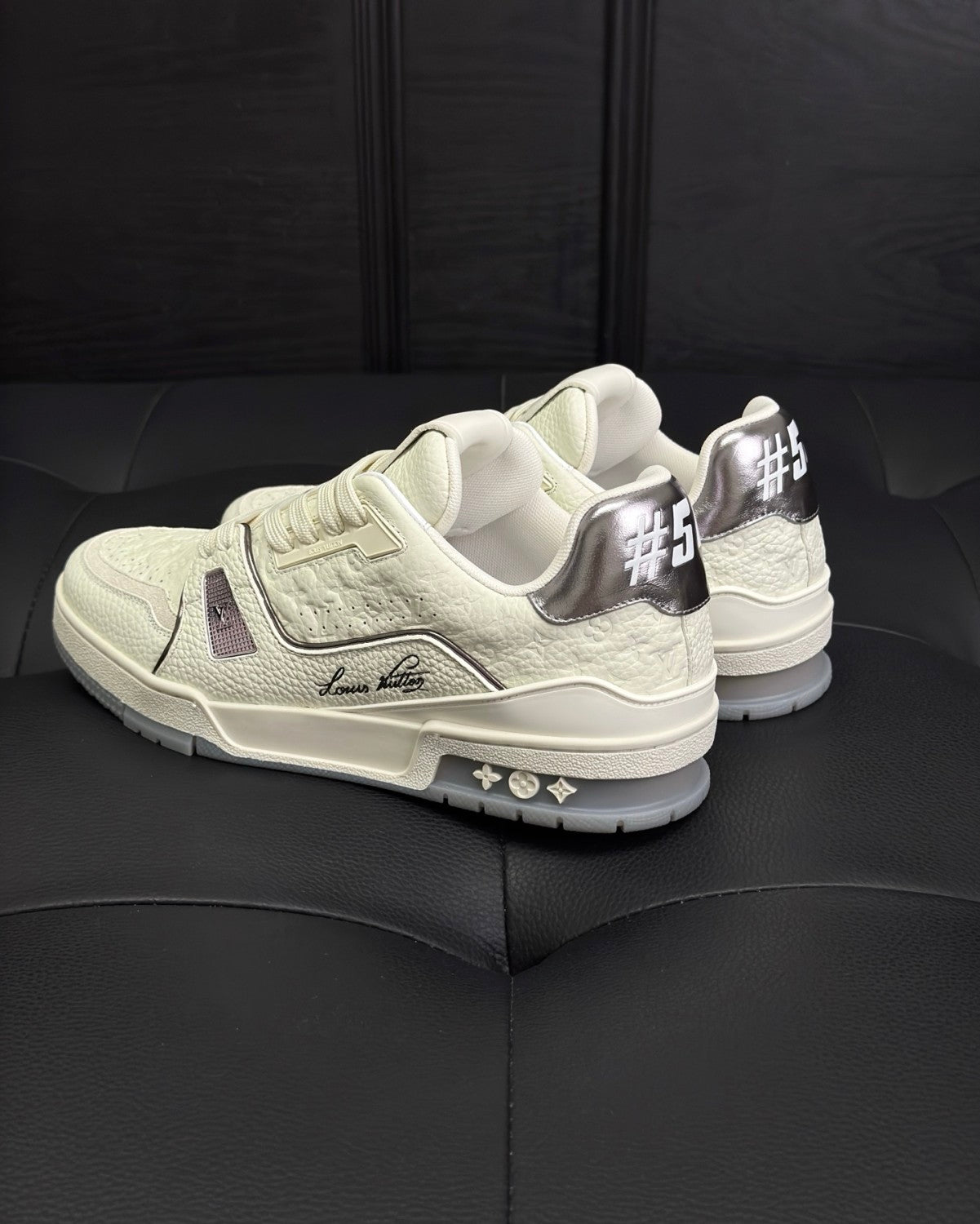LOUIS VUITTON LV Trainer Sneaker #384153