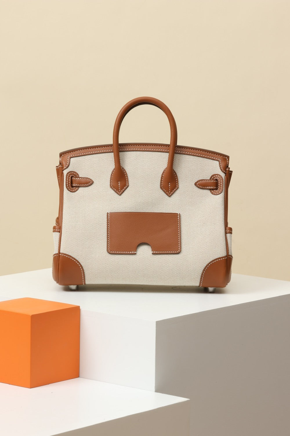Hermes BK Women's Colorblocked Cowhide Handbag Metal Clasp Kelly Bag Bags Handbag Accessories Handcrafted Leather Bag From The Original Factory's Premium Custom Collection #76155
