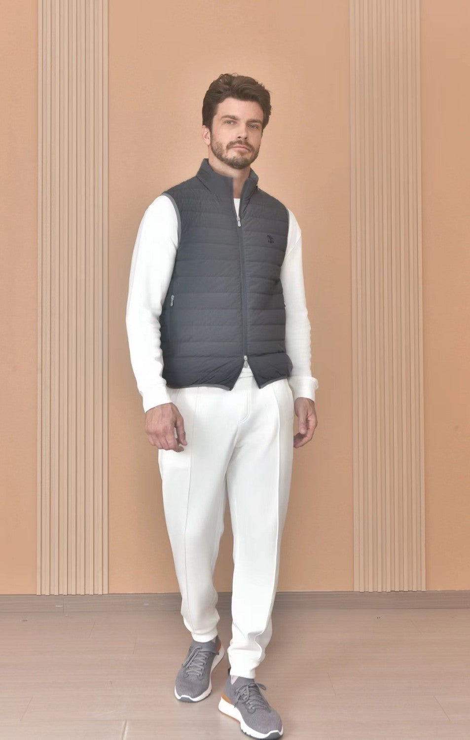 Brunello Cucinelli Men's Logo Embroidered High Neck Zipper Solid Color Fitted Straight Sleeveless Down Vest Ngvp #9665